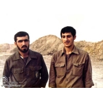 مهدی زین‌الدین در کنار برادرش شهید مجید زین‌الدین