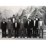 حسن شفیع‌زاده در کنار شهید طهرانی‌مقدم و محسن رفیق‌دوست در سفر کره‌شمالی در کنار رهبر کره(کیم‌ایل‌سونگ)