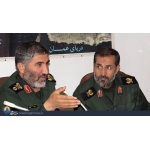 سعید قهاری‌سعید در کنار شهید کاظمی