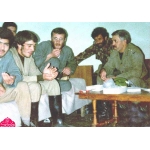 محمود کاوه در کنار شهید بروجردی