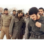 محمود کاوه در کنار شهید صیاد شیرازی