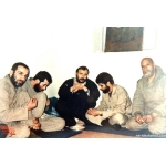 عباس کریمی در کنار شیخ حسین انصاریان و ذبیح‌الله حاجی‌بخشی
