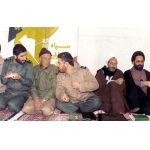 اکبر آقابابایی در کنار شهید کاظمی