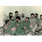 غلام‌رضا آزادی در کنار شهید کاوه