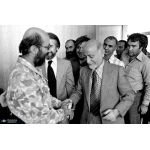 مصطفی چمران در کنار مهدی بازرگان