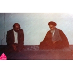 مصطفی چمران در کنار امام خمینی(ره)