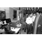 منصور ستاری در کنار حضرت آیت‌الله خامنه‌ای