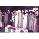 اقامه نماز آیت‌الله مهدوی کنی بر پیکر شهید شاه‌آبادی