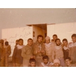 احمد کریمی در کنار رزمندگان